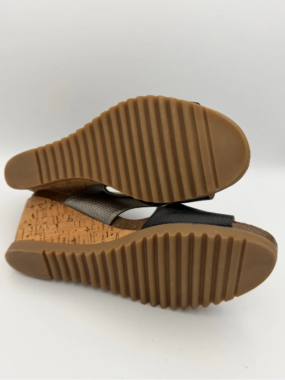 Stone Mountain Teller Wedge Sandals - Size 9 - Like New! Neutral comfort